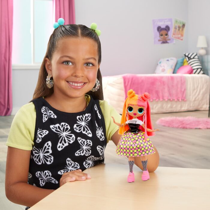 L.O.L. Surprise! OMG Doll - Neonlicious - Image 2