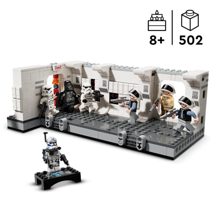 LEGO Star Wars Boarding The Tantive IV - Image 3