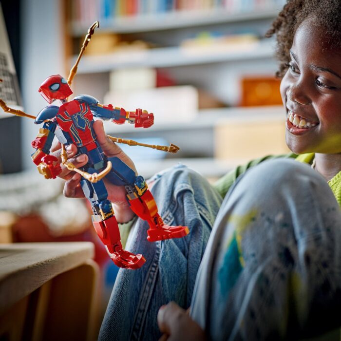 LEGO Marvel Iron Spider Man Construction Figure - Image 5