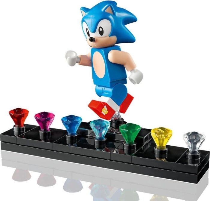 LEGO Ideas Sonic the Hedgehog – Green Hill Zone 21331 Building Kit; Nostalgia Gift for Yourself, Any Millennial Sonic the Hedgehog Fan or Lover of 1990s Computer Game Memorabilia (1,125 Pieces) - Image 2
