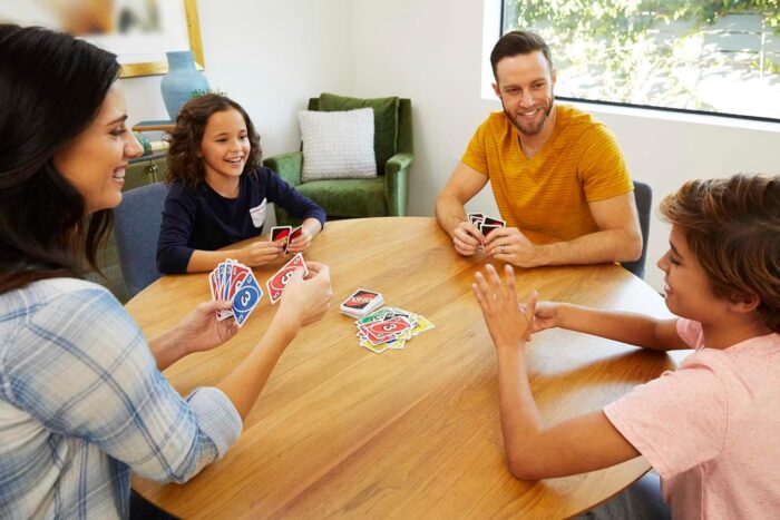 Mattel Games UNO, Classic Card Game for Kids and Adults for Family Game Night, Use as a Travel Game or Engaging Gift for Kids, 2 to 10 Players, Ages 7 and Up, W2087 - Image 2