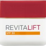 L’Oréal Paris Revitalift Hydrating SPF 30 Day Cream, Smooth Wrinkles, Firms and Moisturise Skin, Pro-Retinol and Elasti-Peptides, 50ml