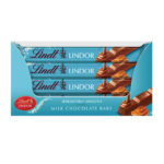 Lindt Lindor Salted Caramel Chocolate Treat Bar 38g - Image 3