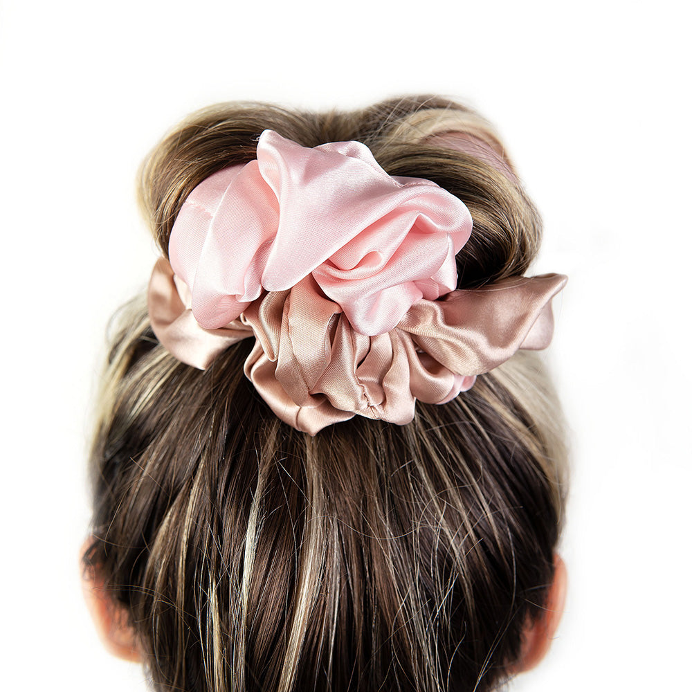 BRW0004-8.jpg Brushworks HD Heatless Curling Scrunchie - Image 1