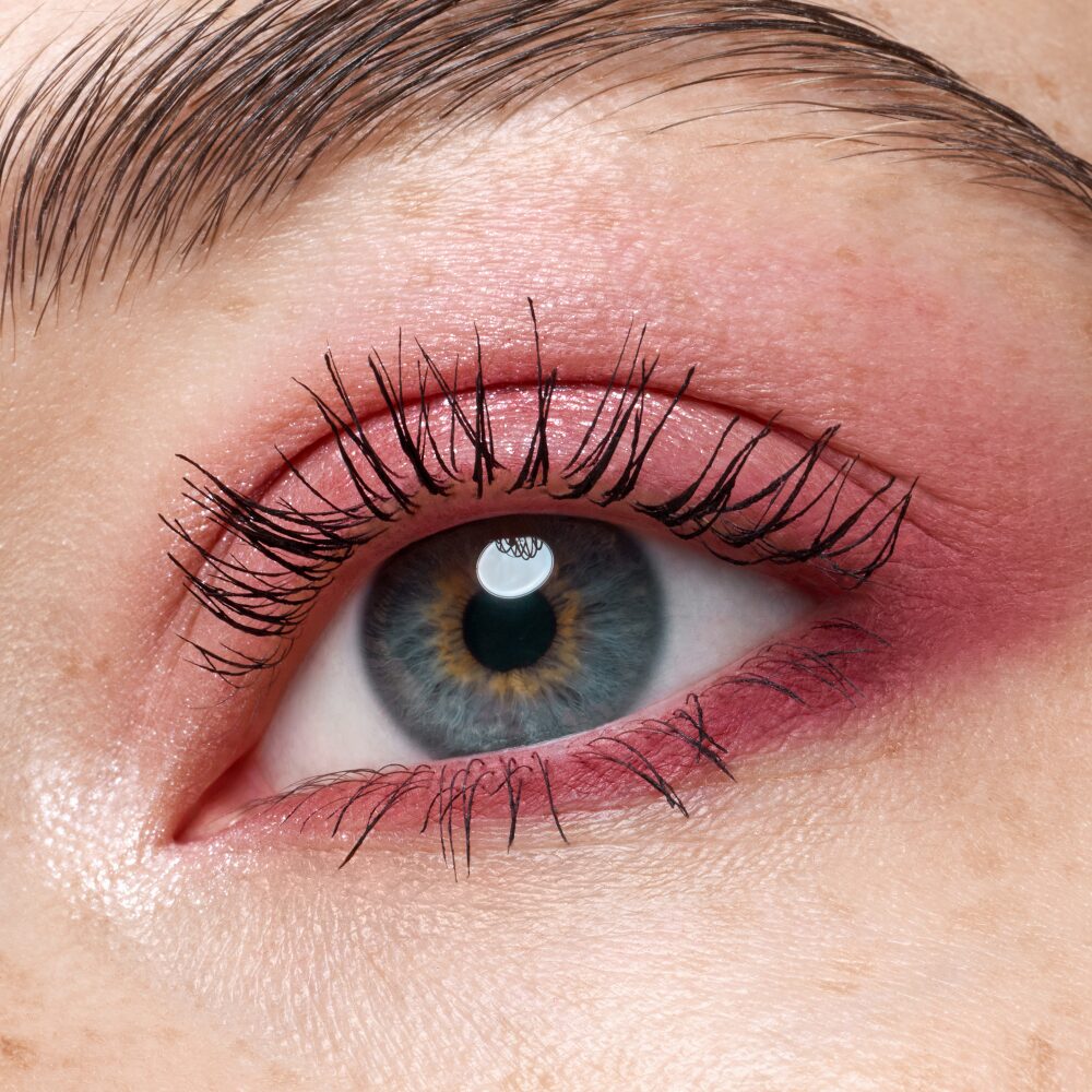 CR1201-6.jpg Catrice Cosmetics Tiny Treasures 020 Wild Berry 6 Colour Eyeshadow Palette - Image 1
