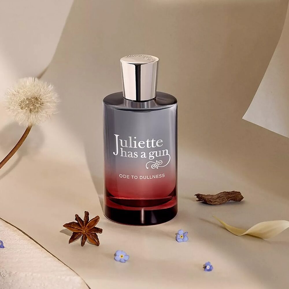JHG0031-2_c48af992-f0b6-43ec-9d0e-6a527c2d9394.jpg Juliette Has A Gun Ode To Dullness Eau De Parfum 50ml - Image 1