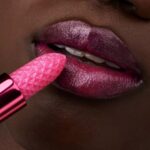 Catrice Cosmetics Glitter Glam Glow Lip Balm 010 Oh My Glitter 3.2g - Image 3