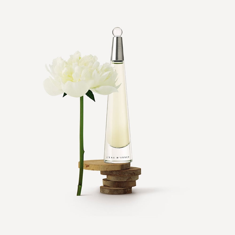 issey-miyake-leau-dissey-pour-femme-eau-de-parfum-refill-75ml-p27177-77077_image.jpg Issey Miyake L'Eau D'Issey Pour Femme Eau De Parfum Refill 75ml - Image 1